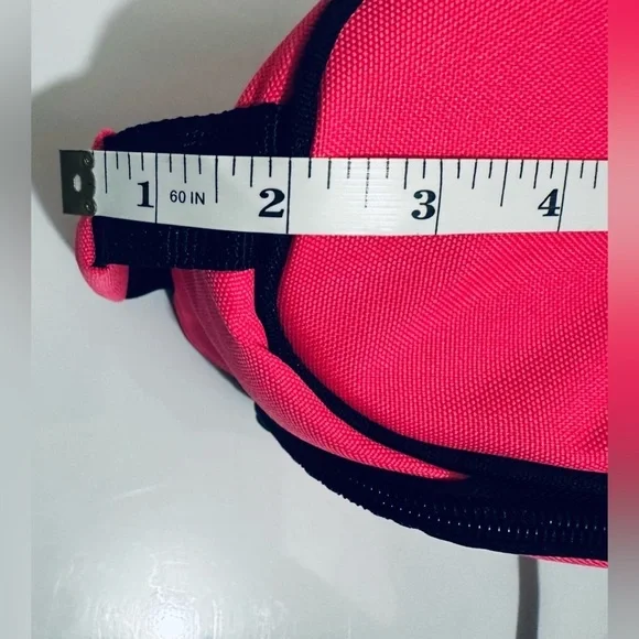 Nike Dome Insulated Lunch Tote in Hyper Pink, NWOT - Picture 10 of 10